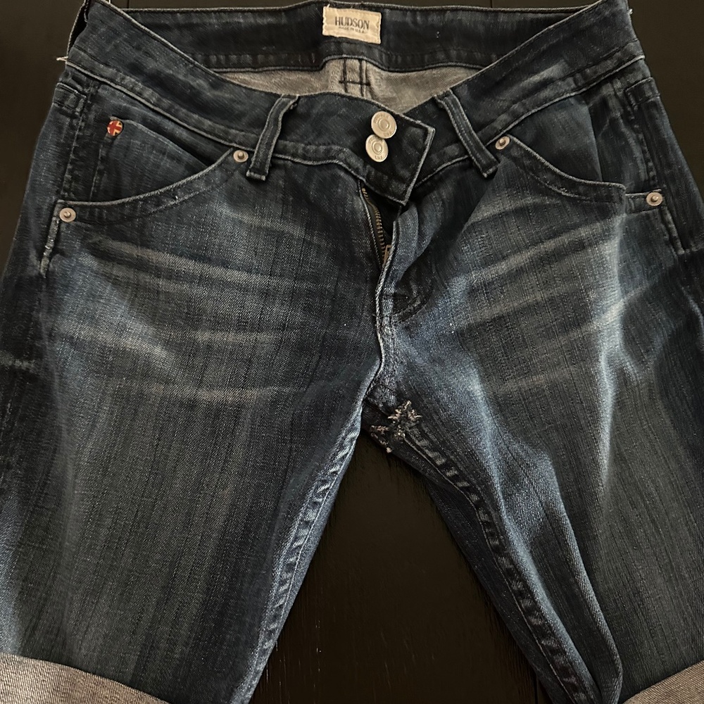 Hudson Jean shorts knee cuffed size 28